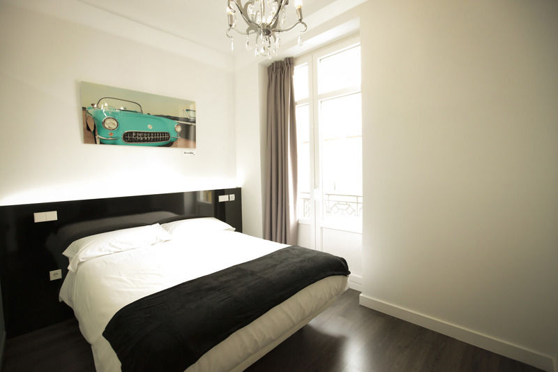 Vitium Urban Suites Madrid Esterno foto