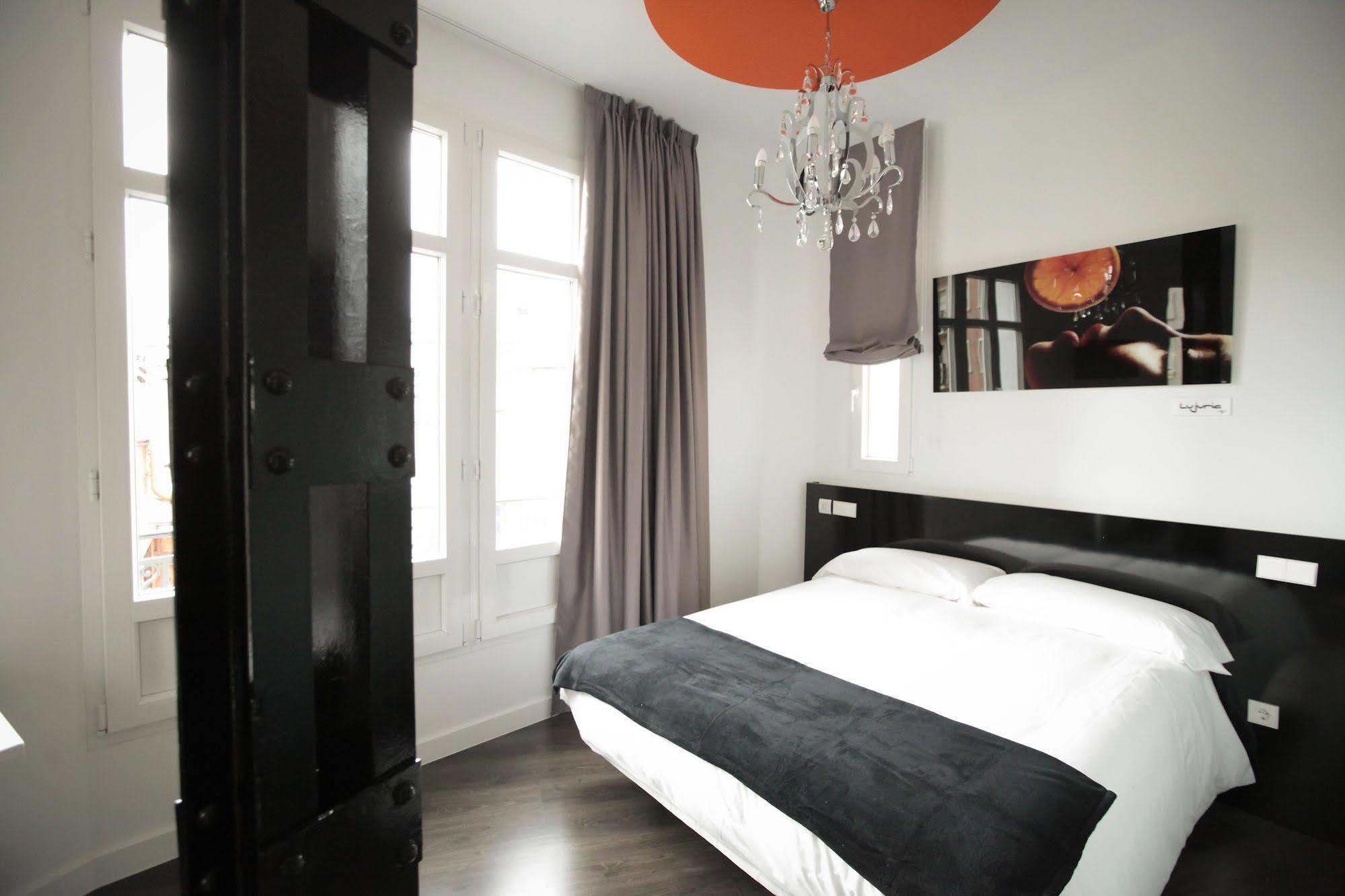 Vitium Urban Suites Madrid Esterno foto